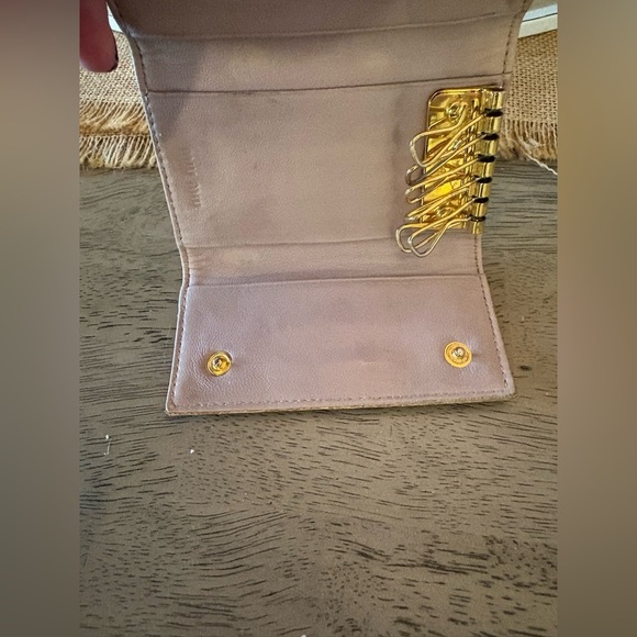 MIU MIU Key Holder Case | Brown | Y2180 | Croc Embossed crackled Leather | EUC - Picture 6 of 7